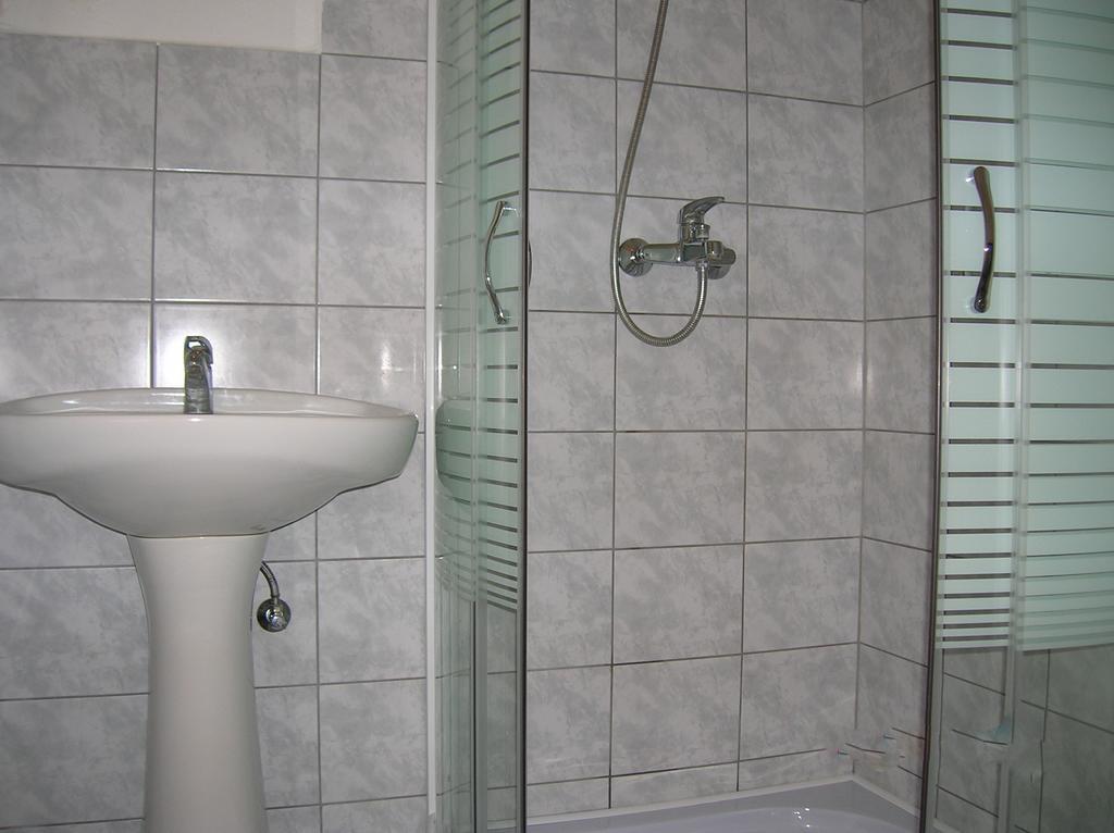 Margareta Apartman Apartment Sarvar Exterior photo